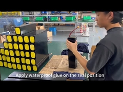Εφαρμόστε υδατοστεγή κόλλα στη θέση σφραγίδας της μπαταρίας λιθίου